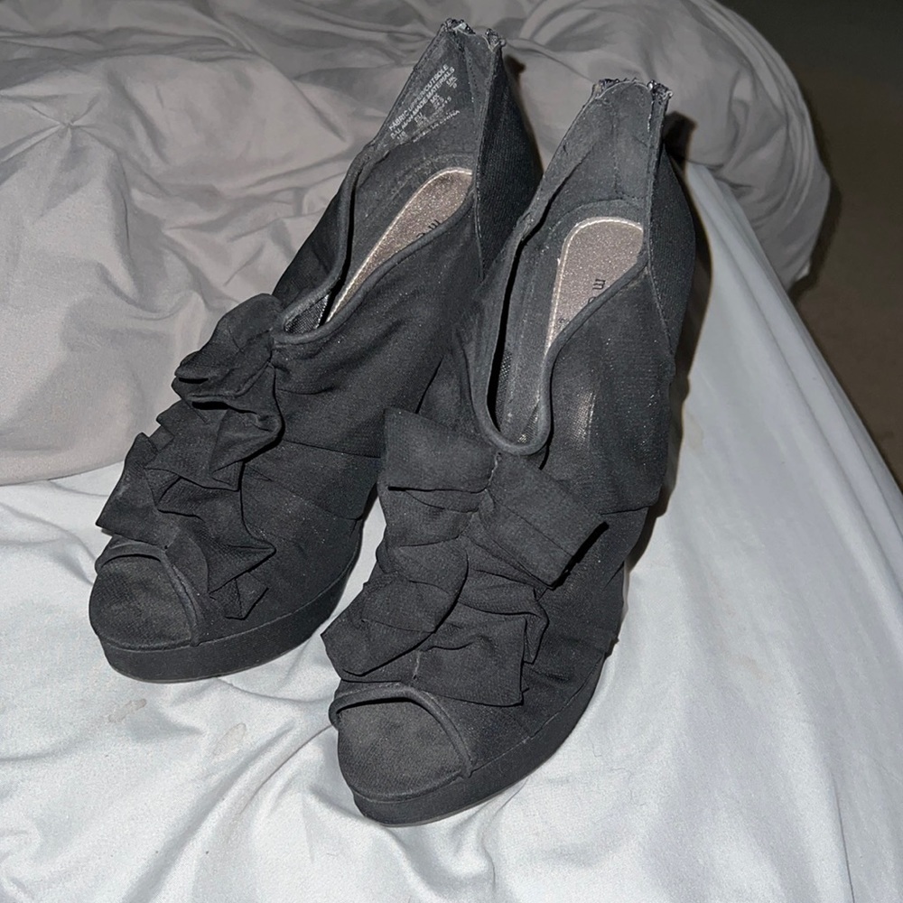 Black heels